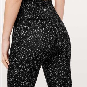 Lululemon Wunder Under 10 EUC